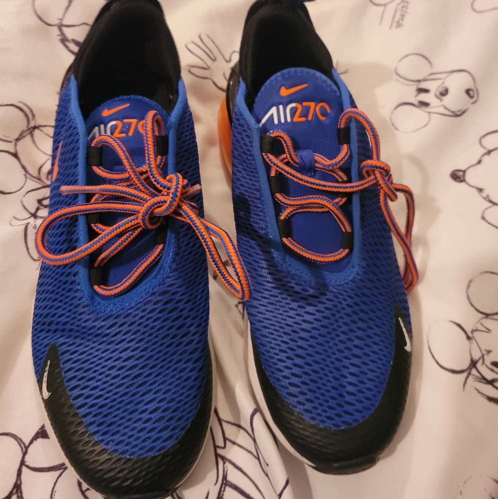 Nike 270